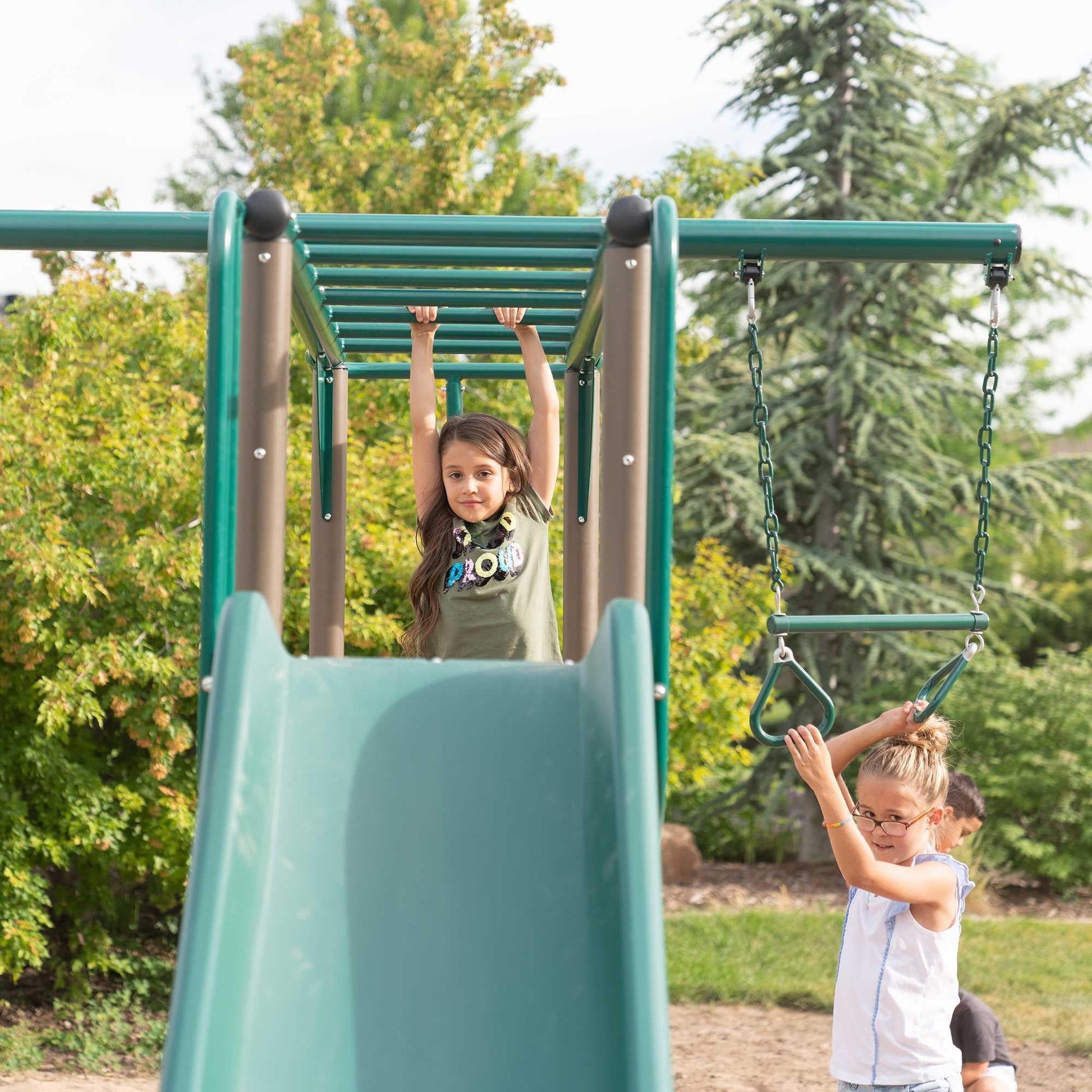 Mazonvintage Monkey Bar Adventure Swing Set (Earthtone) - 91028